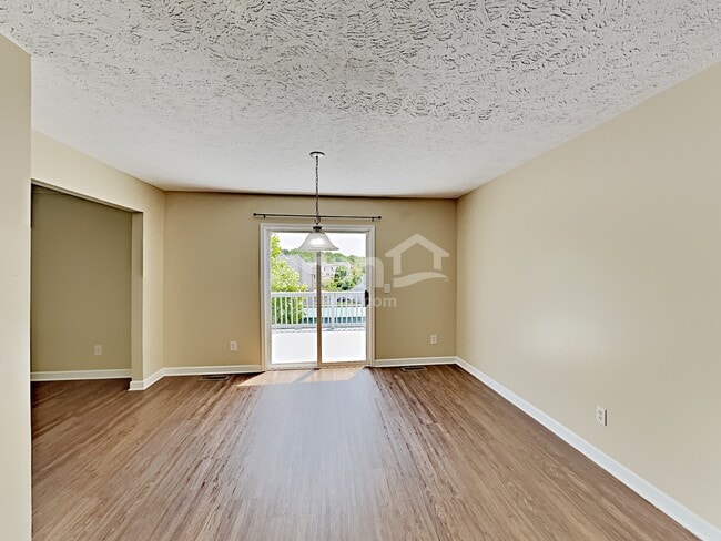 Photo - 408 Mossy Oak Trl