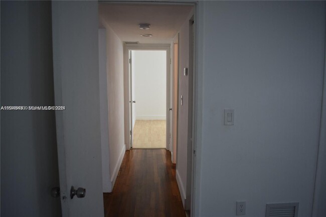 Photo - 9780 Bay Harbor Terrace Unit 7