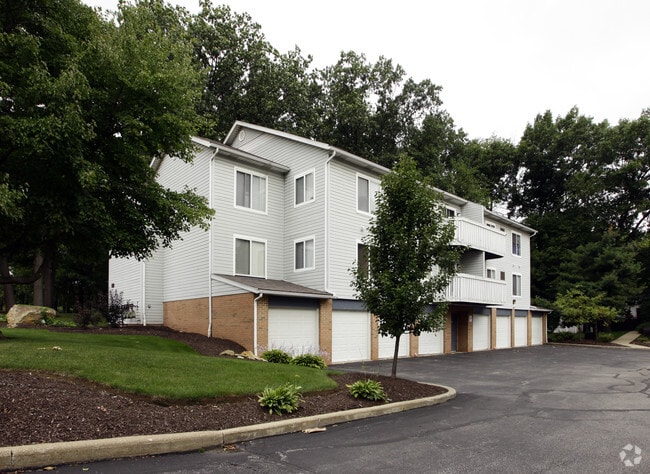 Woodrun Apartments - Woodrun Apartments