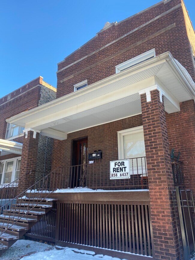 Photo - 3009 N Hamlin Ave Unit 1