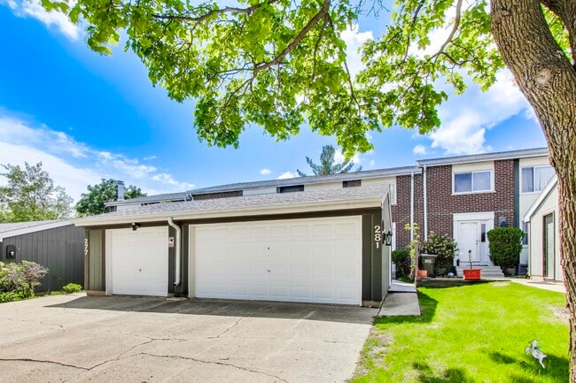 Photo - 281 Dupage Dr