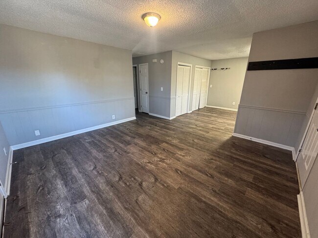 Photo - 4 W 1st St Unidad B