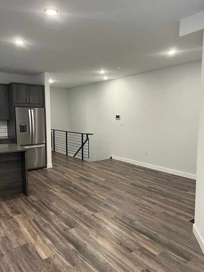Photo - 1265 N Newkirk St