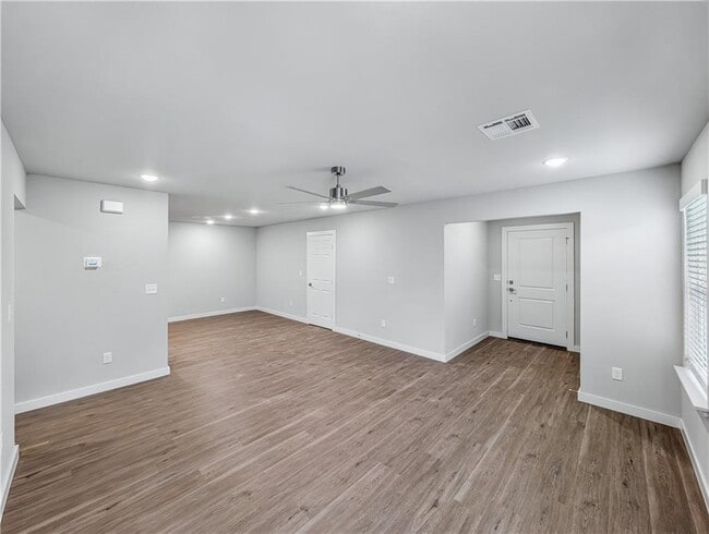 Photo - 6304 NW Kathleen St