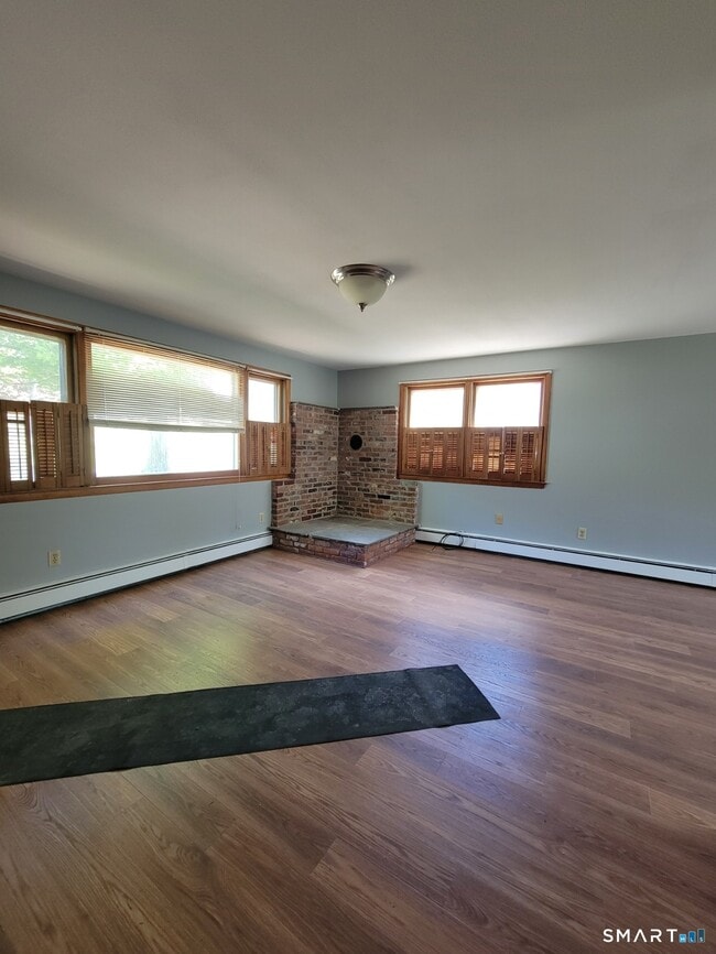 Building Photo - 18 Parsonage Rd Unit Floor 1