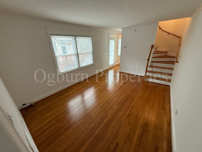 Photo - 120 Crafton St Unidad #B