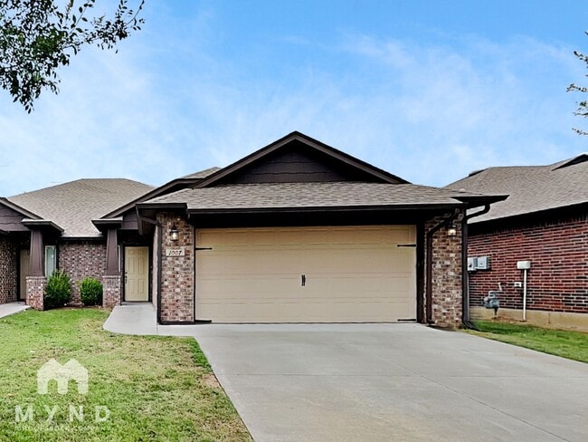 Building Photo - 1007 Merlin Dr Rental