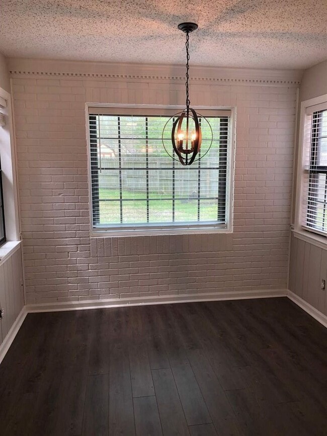 Photo - 3765 Birchvale Dr
