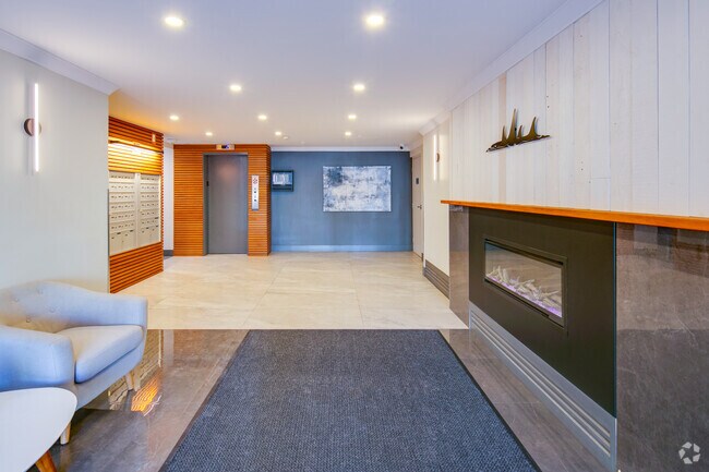 Photo - West 6th Avenue