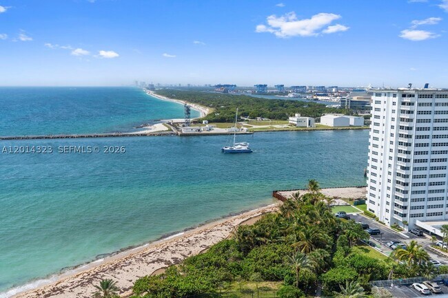 Building Photo - 2100 S Ocean Dr Unit 1704