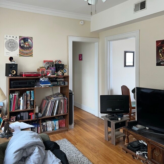 Photo - 2312 N Drake Ave Unit 2S