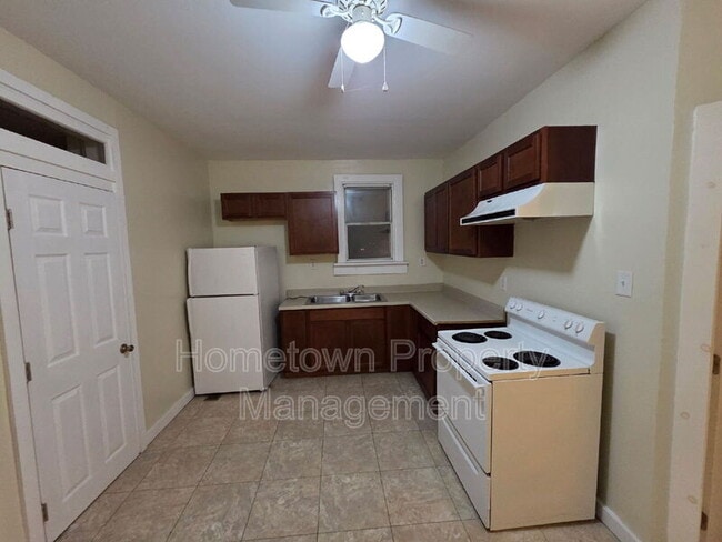 Photo - 3623 Derry St