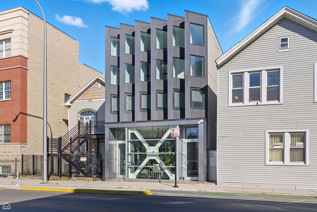 Photo - 2012 W Grand Ave Unit 2F