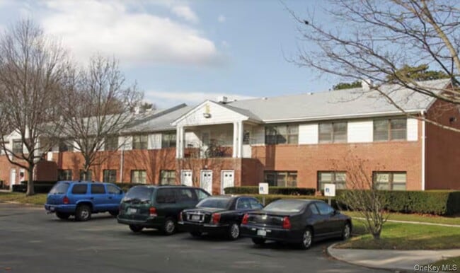 Building Photo - 1 June Ct Unit 2A