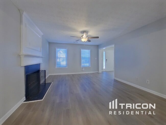 Photo - 3012 Nature Pass