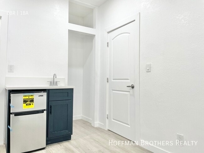 Photo - 2826 Darwin Ave Unit D