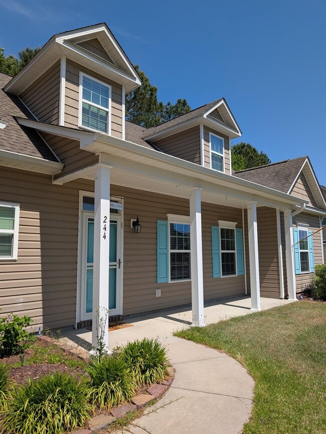 Photo - 244 Belclare Way