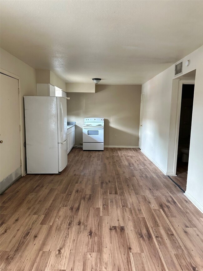 Photo - 201 Sands St Unit 19