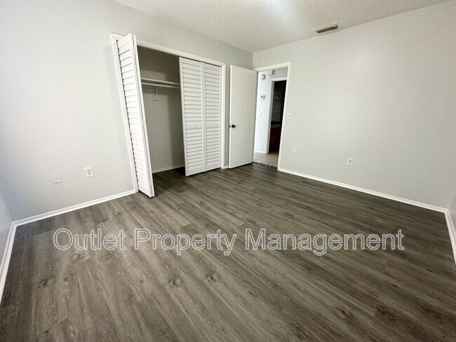 Photo - 1710 Ridgewood Ln Unit 1710-B