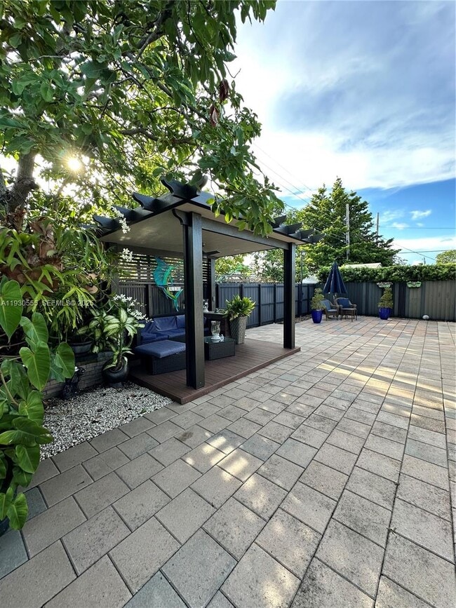 Photo - 5010 E 1st Ave