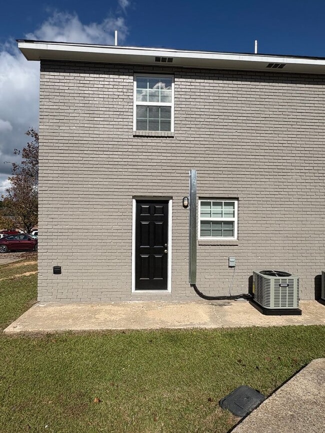 Photo - Newly Major Renovated Beverly Manor