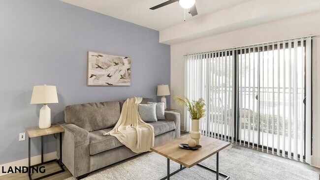 Photo - 15777 Quorum Dr Unidad 2113