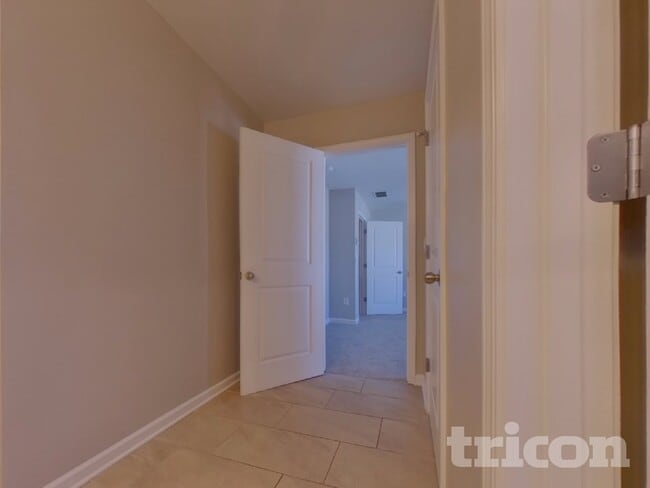 Photo - 4691 Electric Ave SW