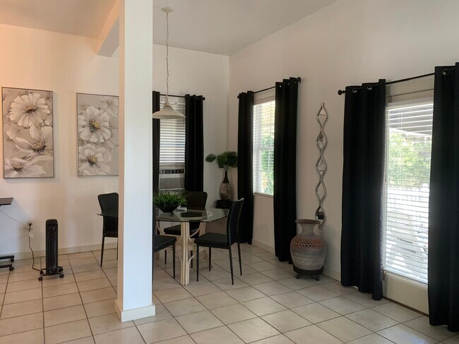 89 Sunset Ave Unit B