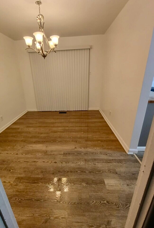 6408 Bluebird Dr-1