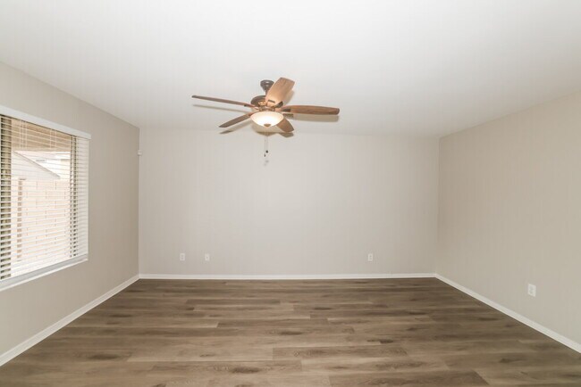 Photo - 11809 W Dos Rios Dr