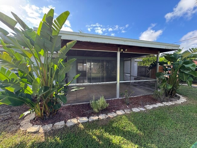 Photo - 678 NW 12th Terrace