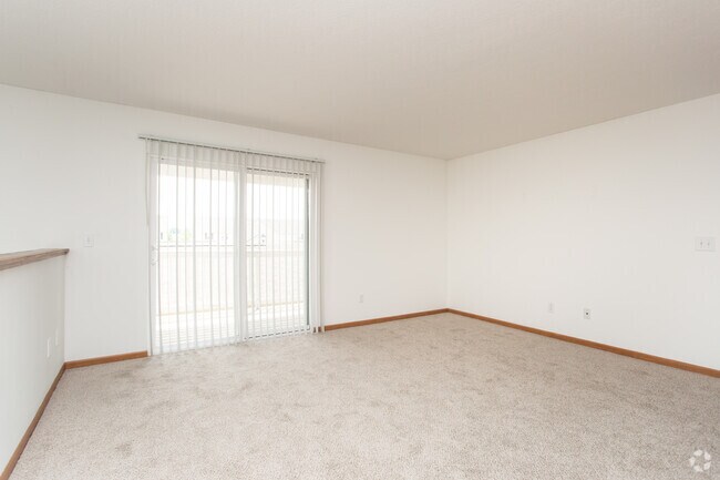 1BR, 1BA - 816 SF - York