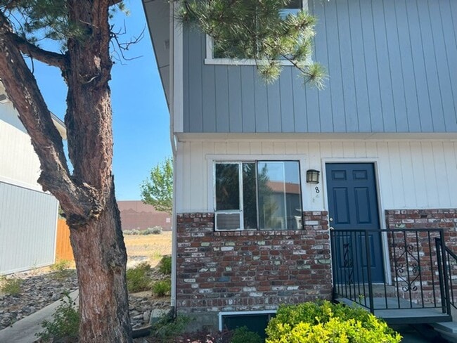 <b>Three Bedroom Two and half Bathroom Tri... - <b>Three Bedroom Two and half Bathroom Tri... House
