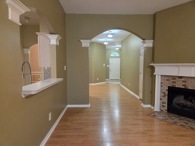 19315 Cloud Peak Dr