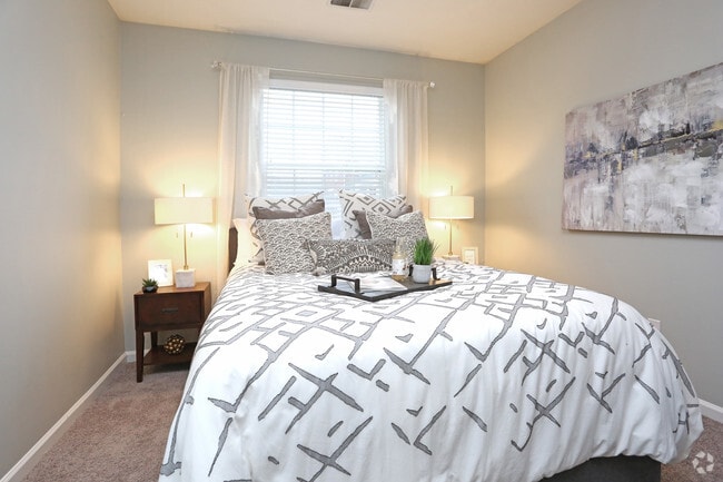 2BR, 2BA - 1,042 SF - Preakness - Bedroom
