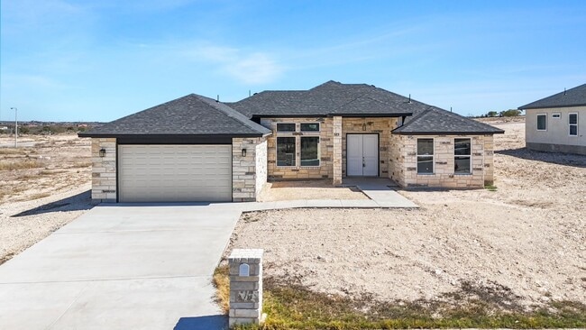 Building Photo - 523 Canyon Creek Dr