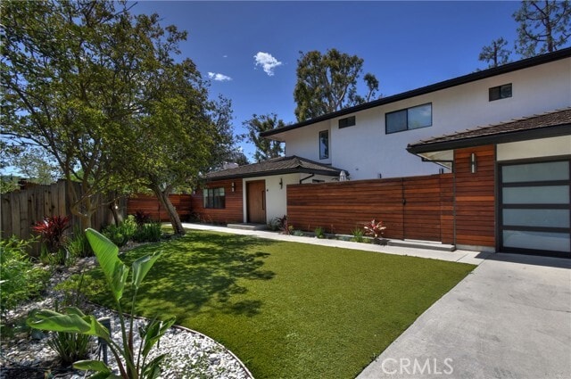 Photo - 4751 Del Moreno Dr House