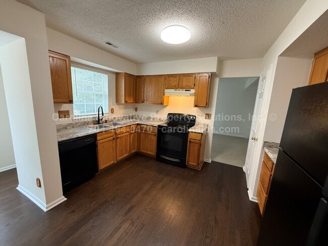 Photo - 10722 Roxbury Ct