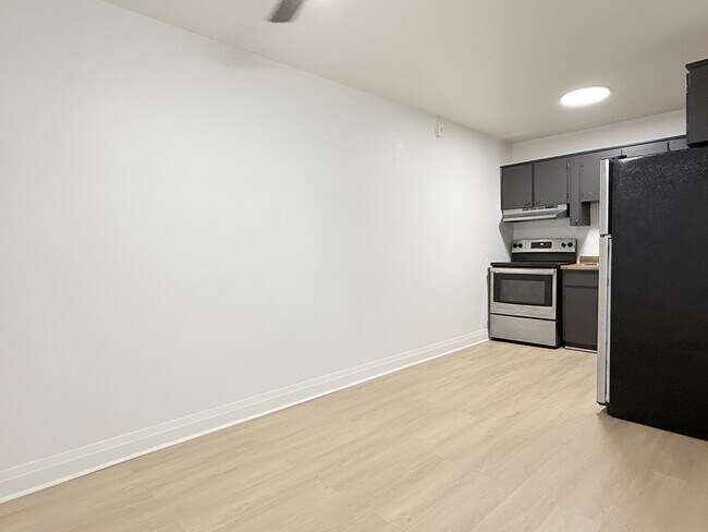 Photo - 650 Cameron Ave