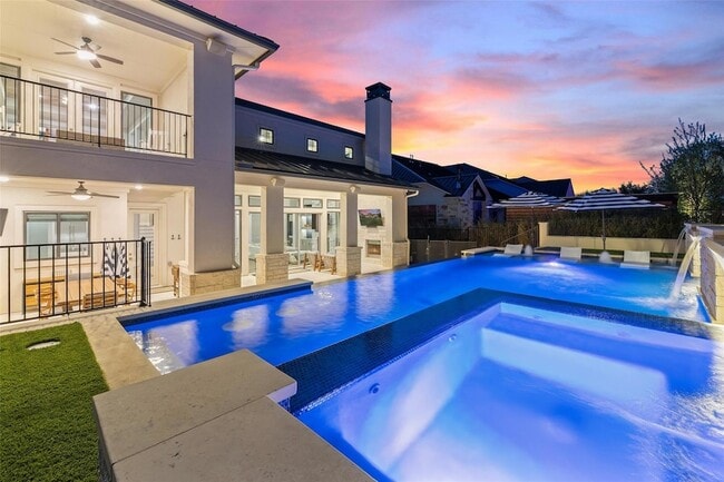 Photo - 105 Bisset Ct