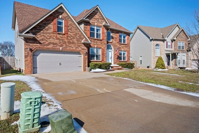 Photo - Spacious Living with a Private Primary Retreat!