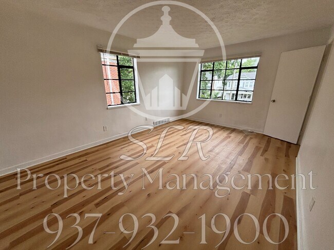 Photo - 212 E Bruce Ave