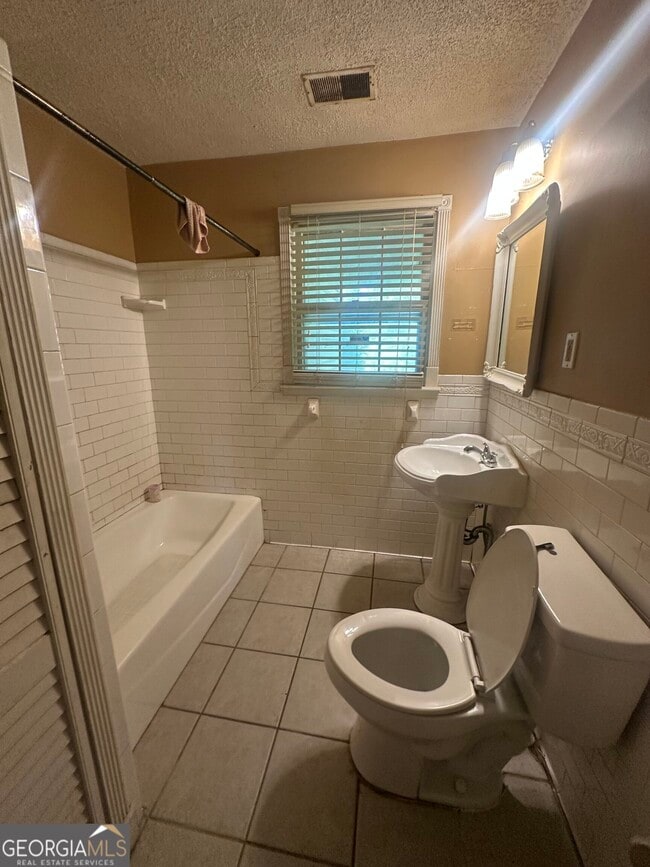 Photo - 3939 Bloomfield Dr