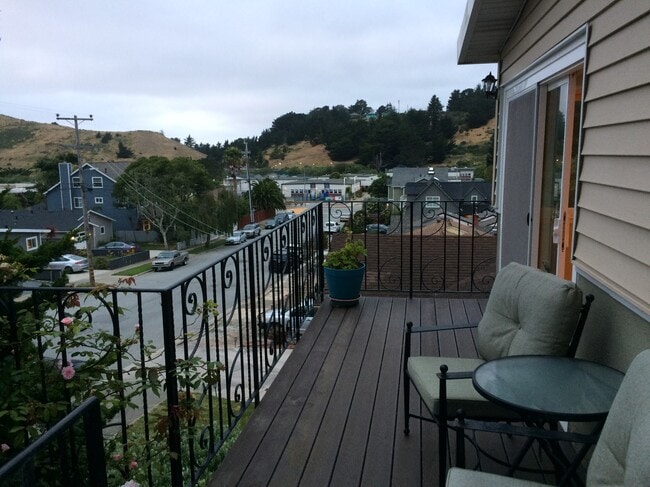 Photo - 233 Reichling Ave