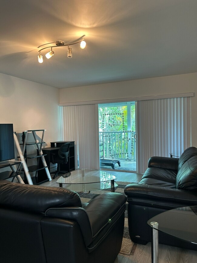 Photo - 100 Lakeview Dr Unit 207