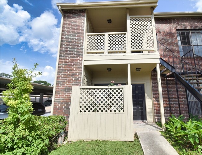 Building Photo - 8055 Cambridge St Unit 29