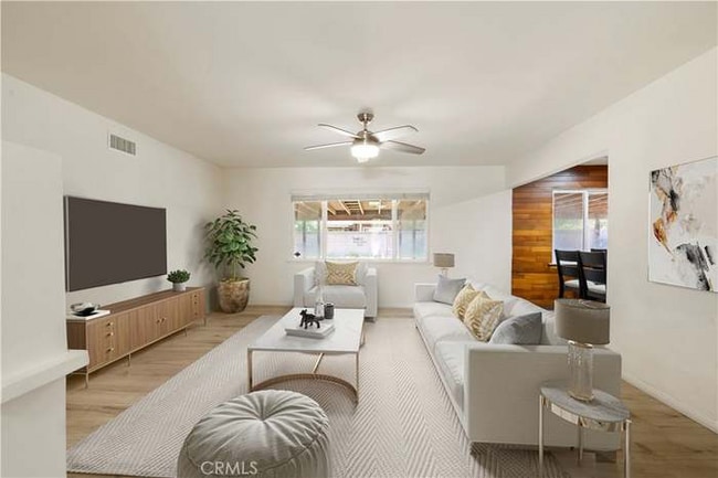 Photo - 104 W Bluebell Ave