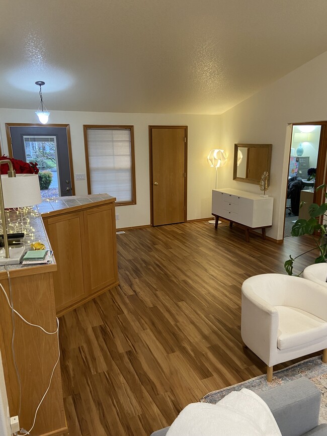 Photo - 318 NW 12th St