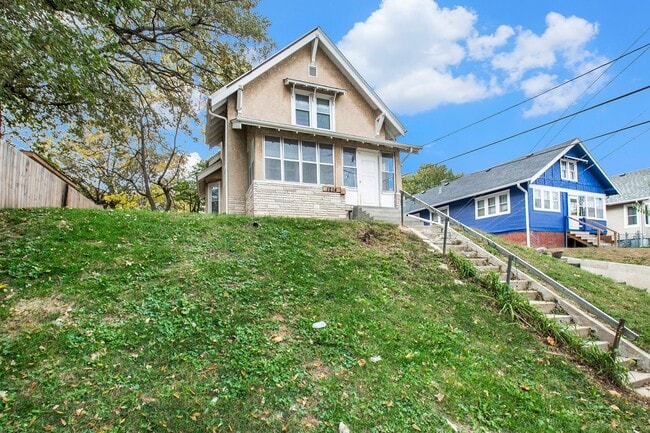 Photo - 3 bed/1.5 Bath Single Family Home