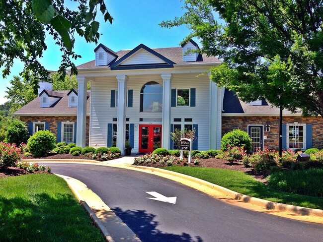 The Landing Fayetteville - The Landing Fayetteville Apartments